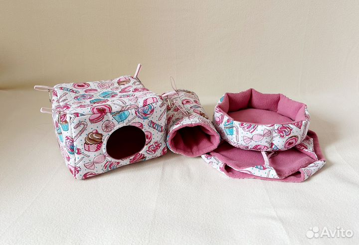 Гамаки, домики, лежанки для крыс