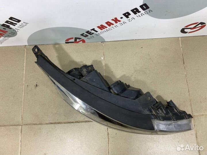 Фара правая Kia Sportage 2010-2015