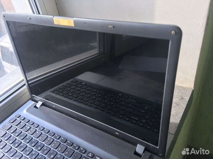 Ноутбук samsung np355v5c