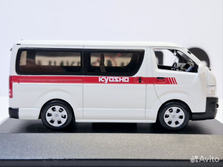 Модель JC 1/43 Toyota Hiace H200, Kyosho