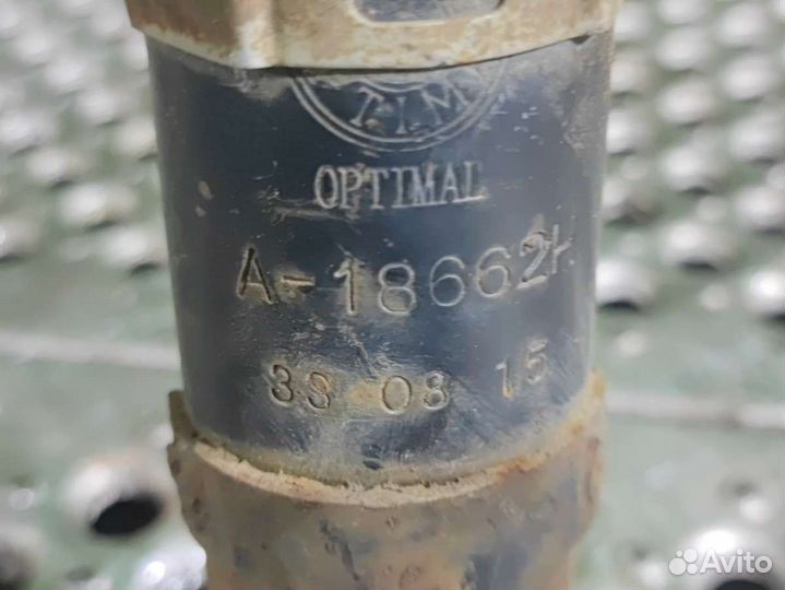 Амортизатор передний Volkswagen Polo 4 2001