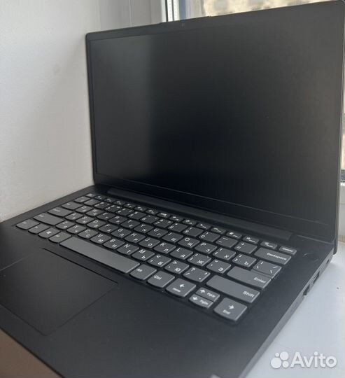 Ноутбук Lenovo v14 G2 ITL