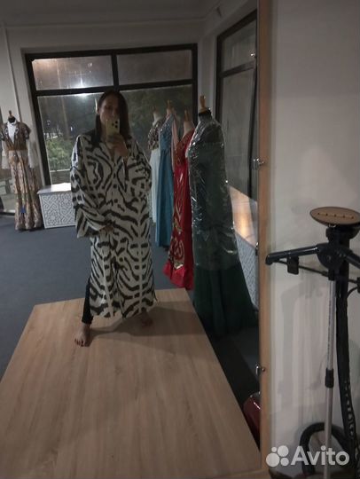 Узбекский шелковый халат из иката. Кимоно