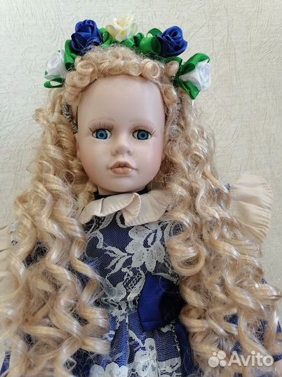 Кукла винтажная, фарфоровая, большая в коллекцию