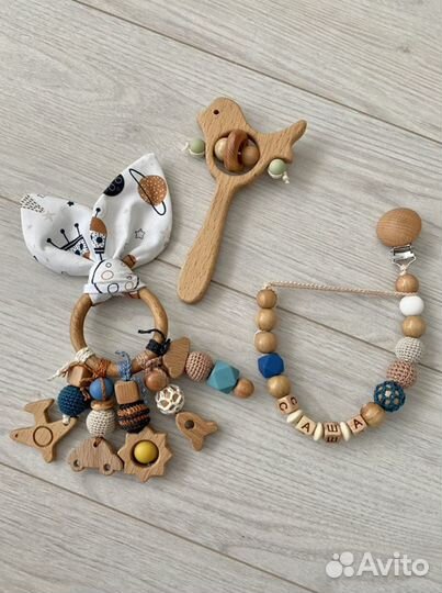 Грызунок для новорождённых ручная работа