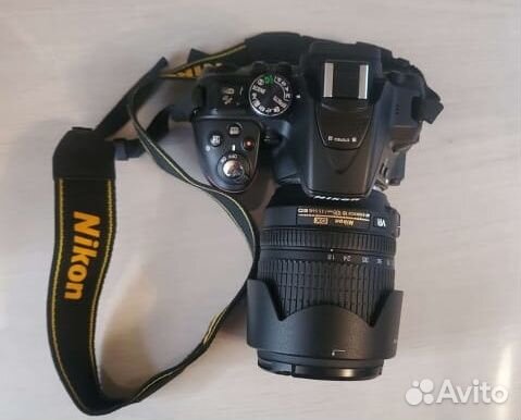 Цифровой фотоаппарат Nikon с объективом 18-105 mm