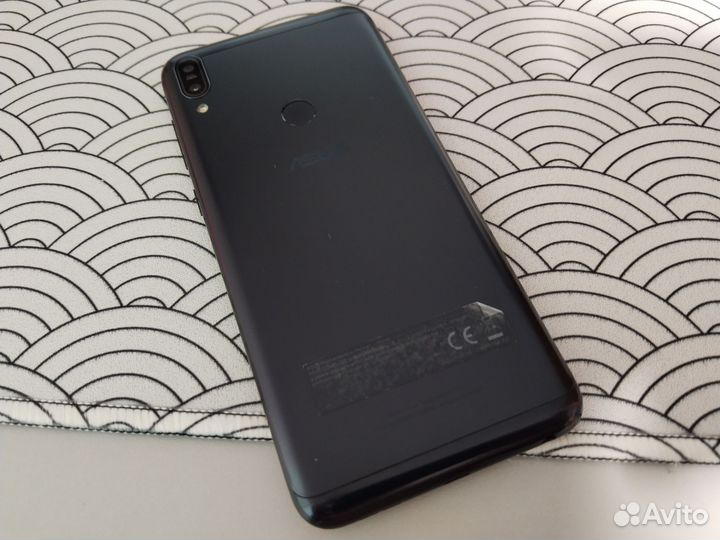 ASUS ZenFone Max Pro M1 ZB602KL, 4/64 ГБ