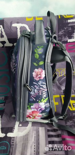 Школьный рюкзак