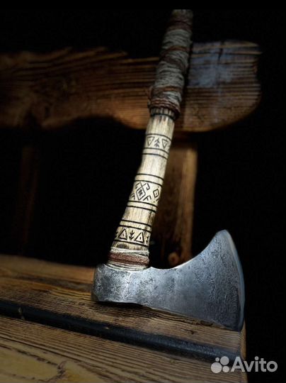 Кованый топор ручной работы Охотничий