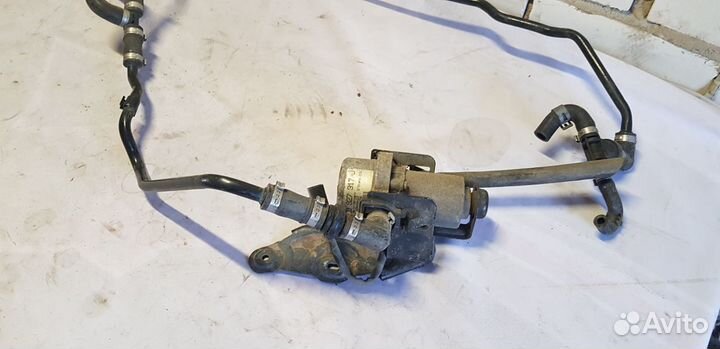 Bentley Continental GT Насос вакуумный тормозной