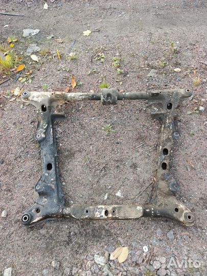Вольво 460-440 подрамник (балка передняя)