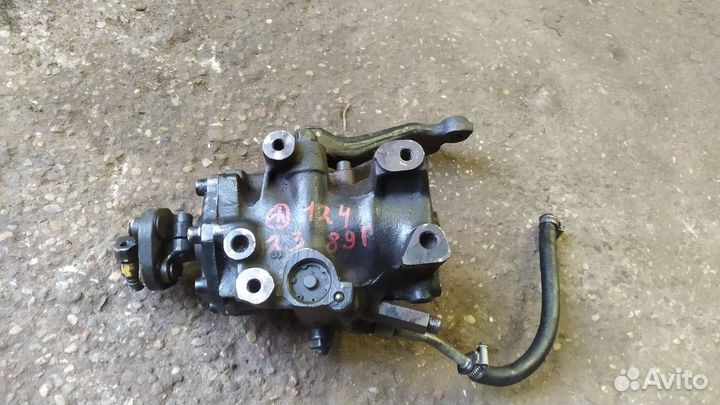 Рулевой редуктор Мерседес 124 2.3i 1989г