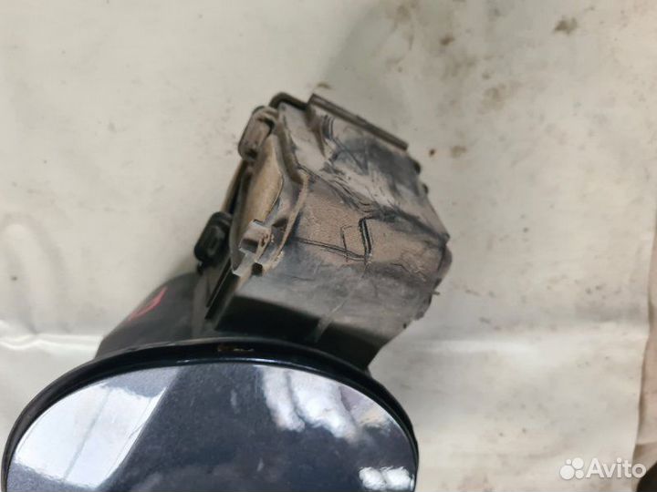 Лючок топливного бака Renault Fluence седан M4R