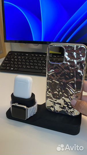 Зарядная док-станция для Apple