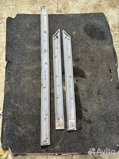 Молдинг двери Kia Rio 1