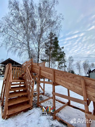 Зимняя деревянная горка swan-2