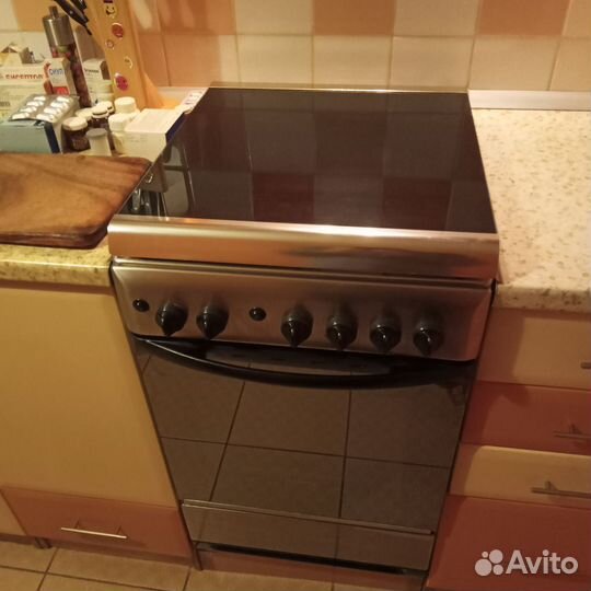 Газовая плита Аriston с газовым грилем