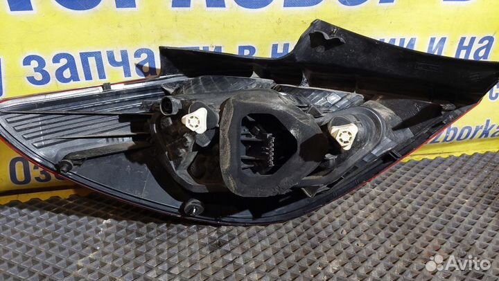 Фонарь задний правый Opel Corsa