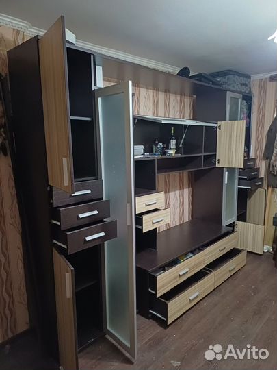 Стенка в гостиную бу