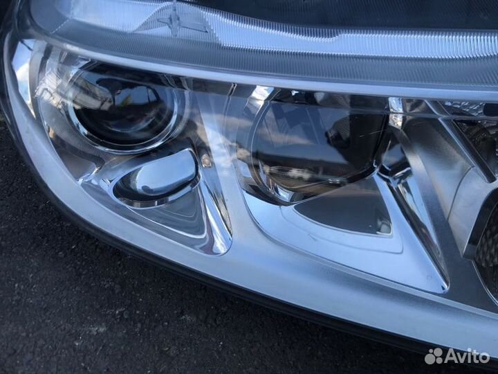 Фара галогеновая передняя правая Suzuki Vitara 2