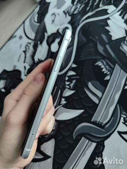 iPhone Xr, 128 ГБ