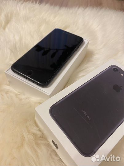 Телефон iPhone
