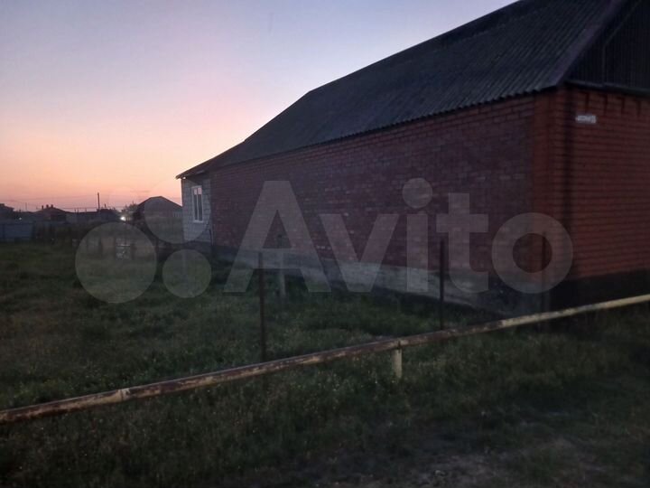 Комната 10 м² в 8-к., 1/1 эт.