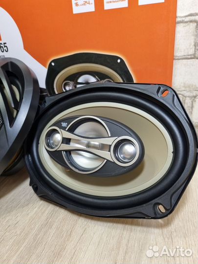 Динамики JBL