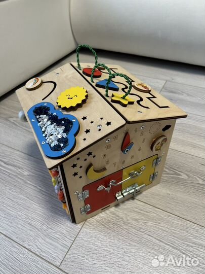 Бизиборд бизидом