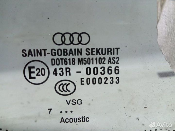 Форточка задняя левая Audi A8 D3