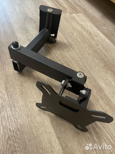 Крепление для телевизора на стену Vesa 100-100