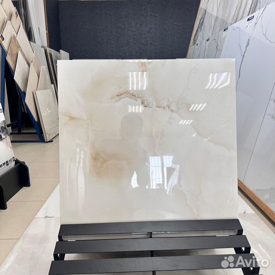 Керамическая плитка / керамогранит