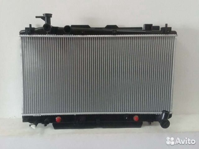 Радиатор охлаждения toyota RAV 4 2000-2005