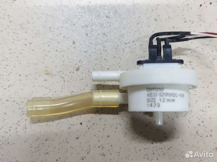 Кофеварка по запчастям vitek 1517/1514