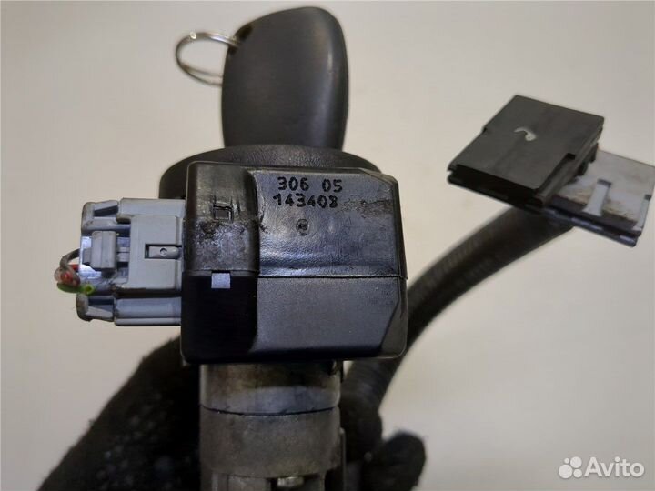 Замок зажигания Renault Trafic, 2006