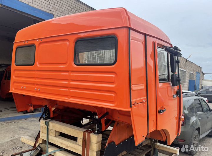 Кабина Камаз 43118