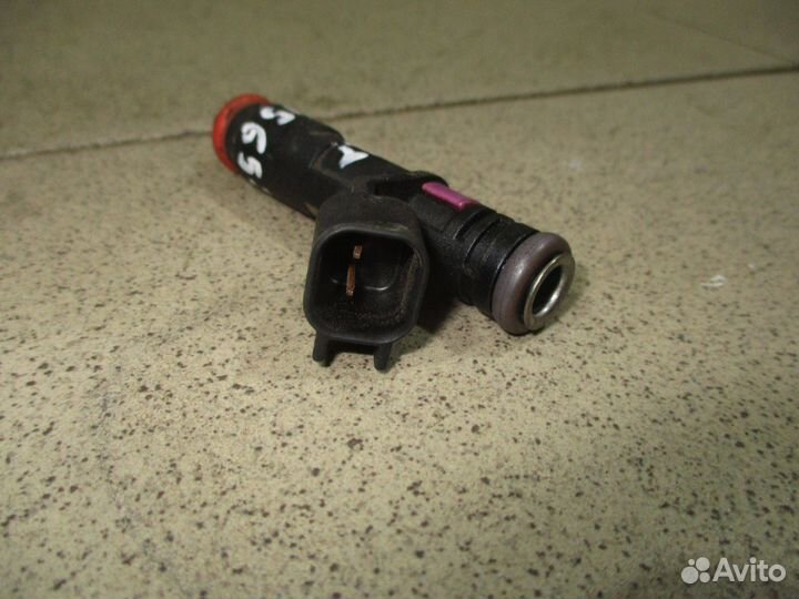 Форсунка инжекторная Chevrolet Cobalt 2