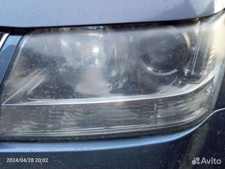 Фара передняя левая Suzuki Grand Vitara 2006