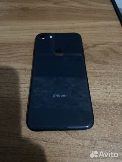 iPhone 8, 64 ГБ