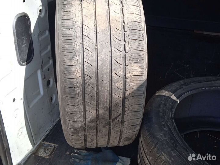 Michelin Latitude Tour HP 275/45 R19