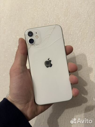iPhone 11, 64 ГБ