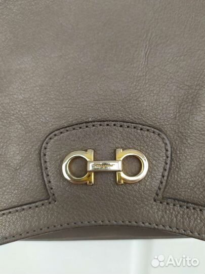 Сумка кожаная Salvatore Ferragamo оригинал