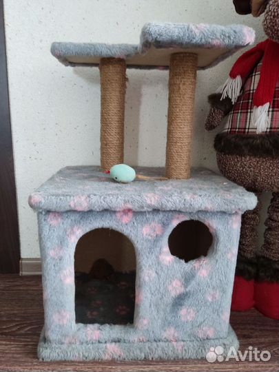 Домик для кошки с когтеточкой бу