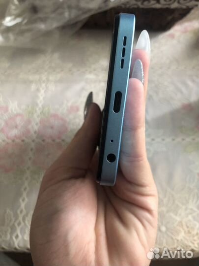 Телефон Infinix HOT 30I