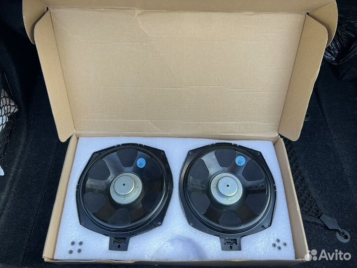 Сабвуфер (подсидельник) hifi bmw f30 f32 f20