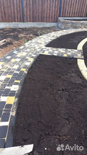 Укладка тротуарной плитки брусчатки