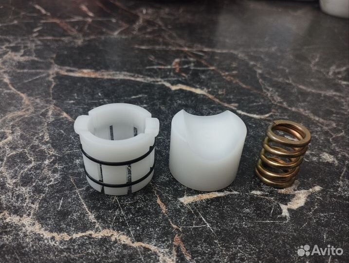 Ремкомплект рулевой рейки Тойота Королла NZE121