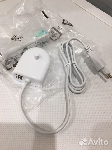 Зарядка и Насадки для электрической щётки Philips