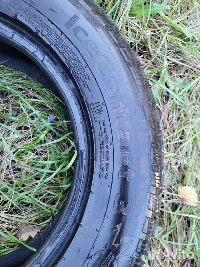 Continental IceContact 3 SUV 215/65 R16 102T