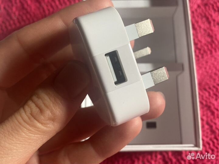 Блок питания iPhone